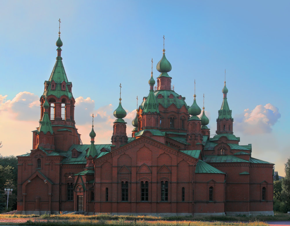 Chelyabinsk_Alexander_Nevsky_Church_(The_Organ_Hall)_from_the_south.thumb.jpg.3d3b223dd39bd802cf91ca95cc3a9323.jpg